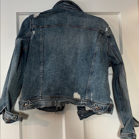 Zara medium blue wash Denim Jacket with rips/fray detail - Picture 6 of 6